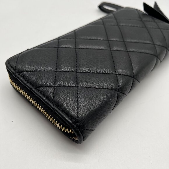 I.N.C. International Concepts Black Quilted Hazel Zip -Around Wristlet - Picture 8 of 11